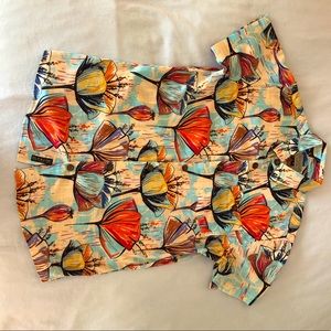 Flower printed Hawaiian shirt!
